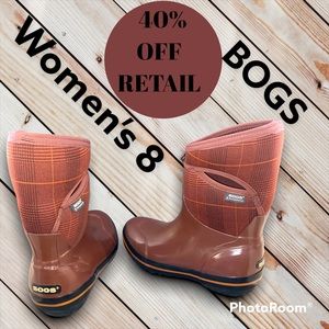 BOGS ⭐️NEW⭐️ Mid Boots Women’s size 8